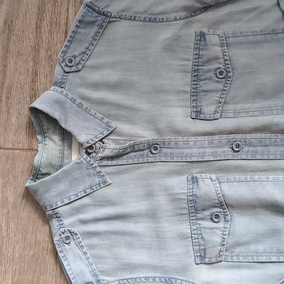 Community button down shirt - Picture 2 of 13